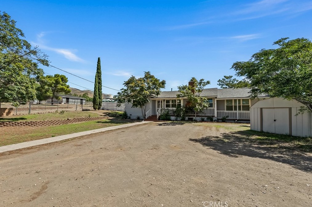 35508 Wyse Rd, Santa Clarita, CA 91390