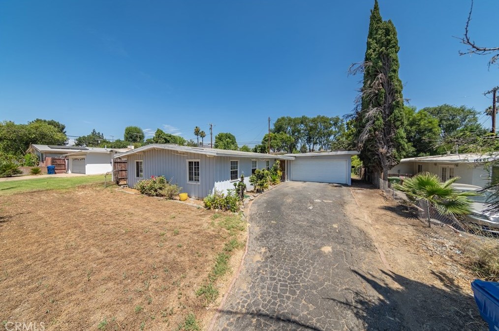 16467 Mckeever St, San Fernando, CA 91344-3721