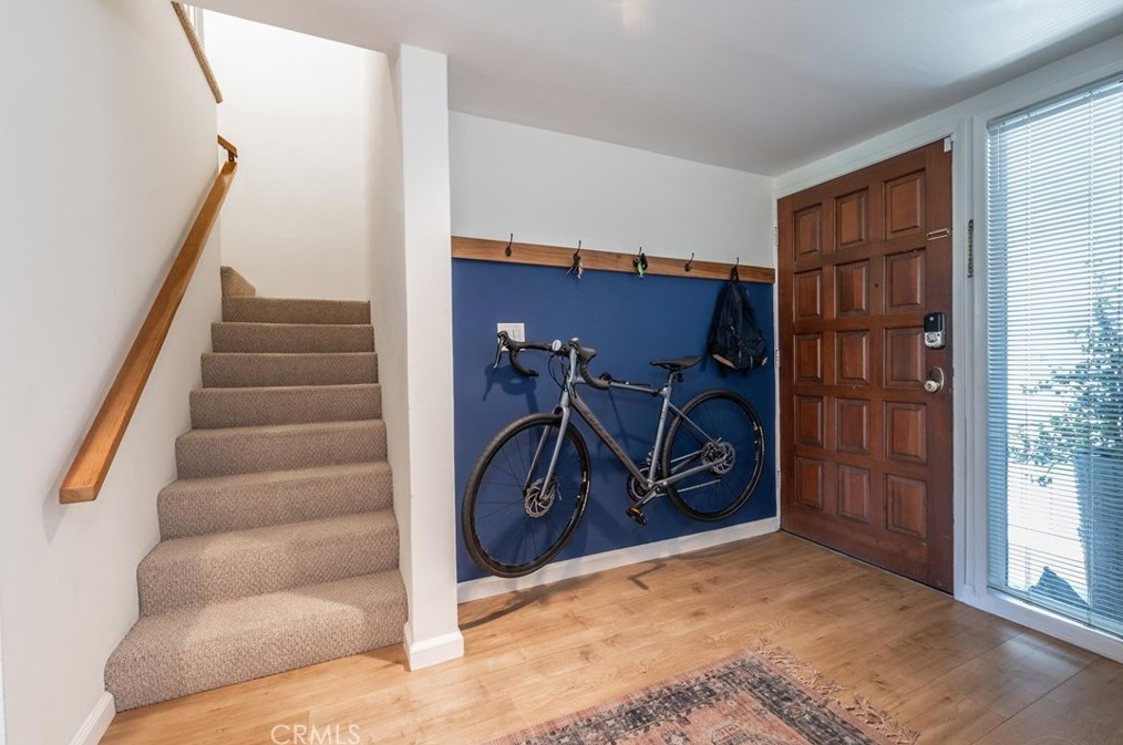 1814 Thayer Ave, Los Angeles, CA 90025-4943