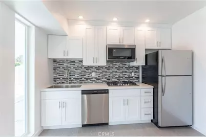 6845 Haskell Avenue, Lake Balboa, CA 91406 - Photo 14