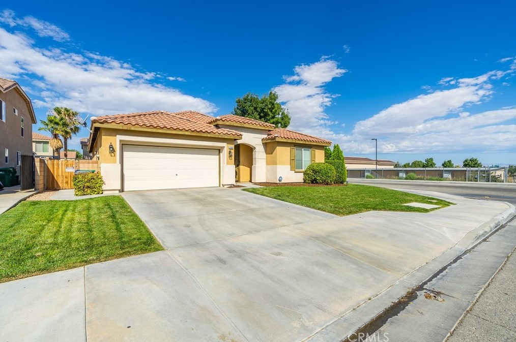 43361 21st St, Lancaster, CA 93536