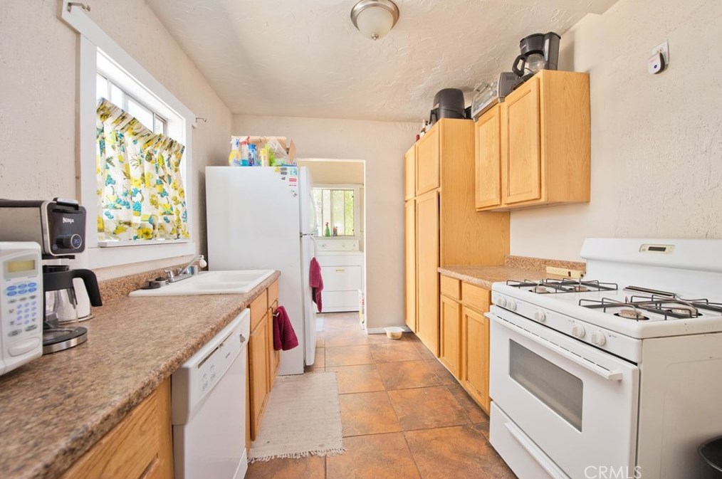 44642 Date Ave, Lancaster, CA 93534