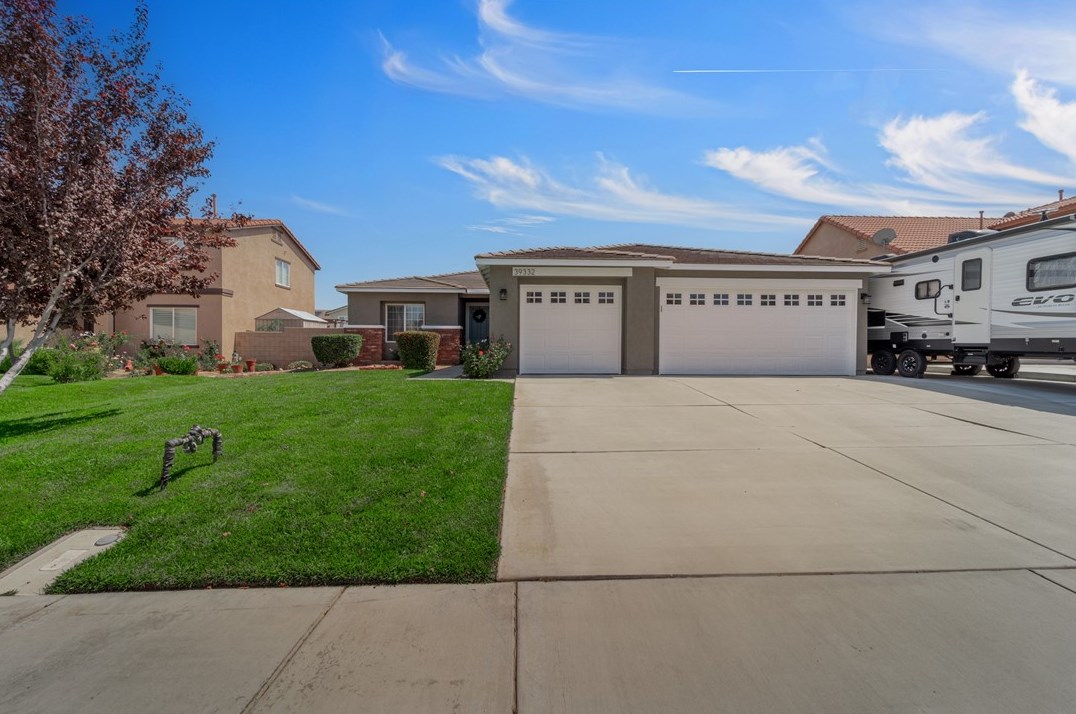 39332 Kennedy Dr, Palmdale, CA 93551-5822