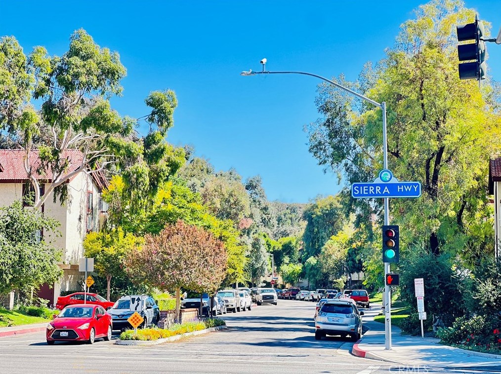 18142 American Beauty Dr #1068, Santa Clarita, CA 91387