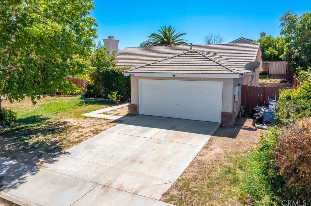 3156 Viana Dr, Palmdale, CA 93550-2458