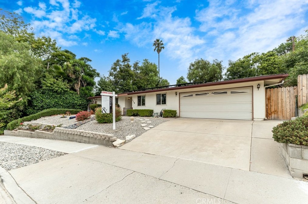 119 Lear Cir, Thousand Oaks, CA 91360-5344