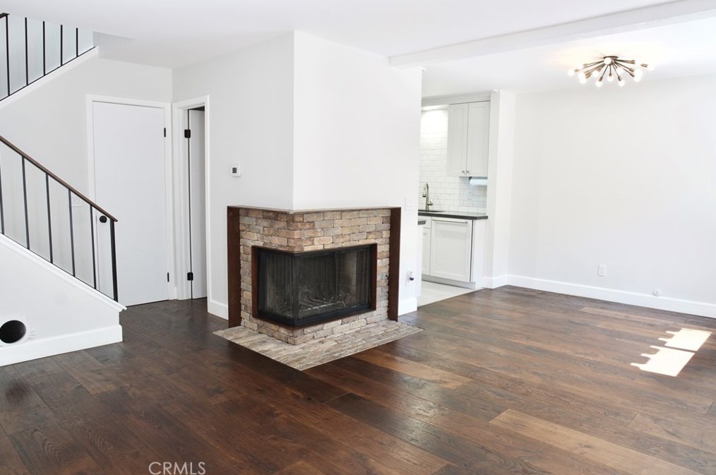 2413 Chandler Ave #2, Simi Valley, CA 93065