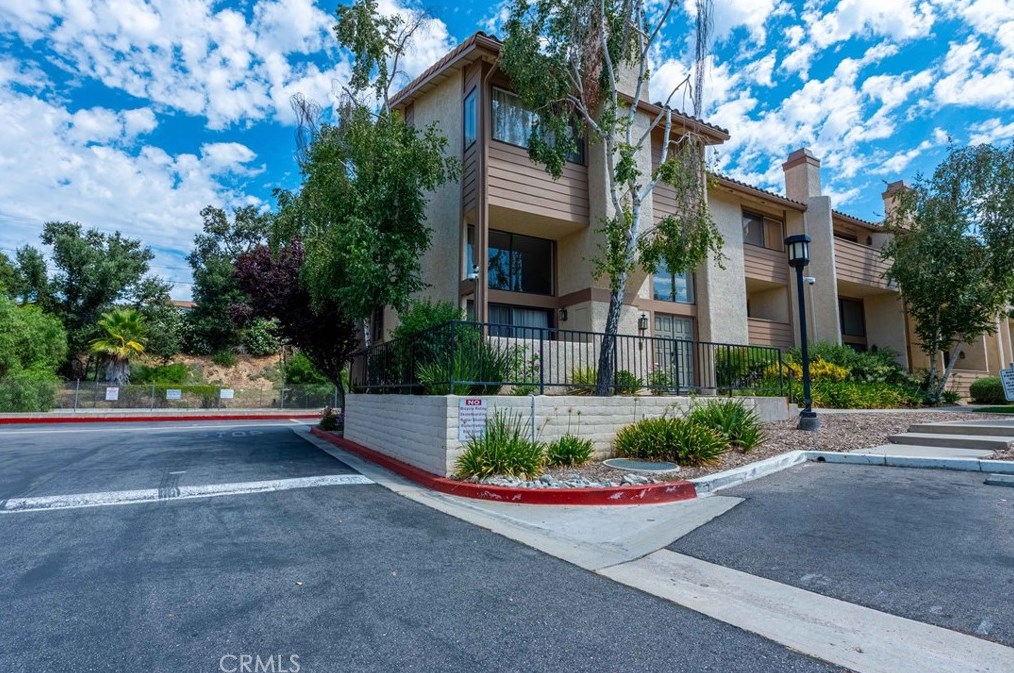 26302 Plata Ln, Calabasas, CA 91302-2611