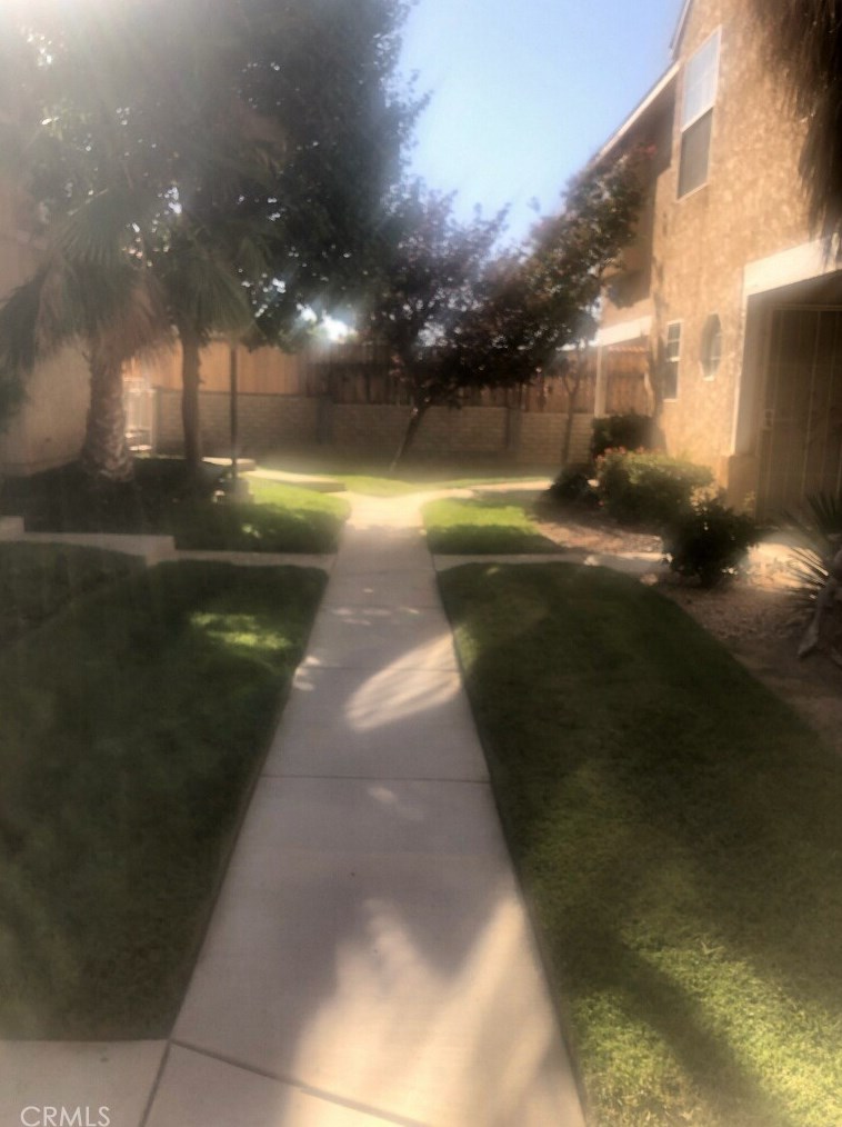 43611 Park Ave, Lancaster, CA 93534