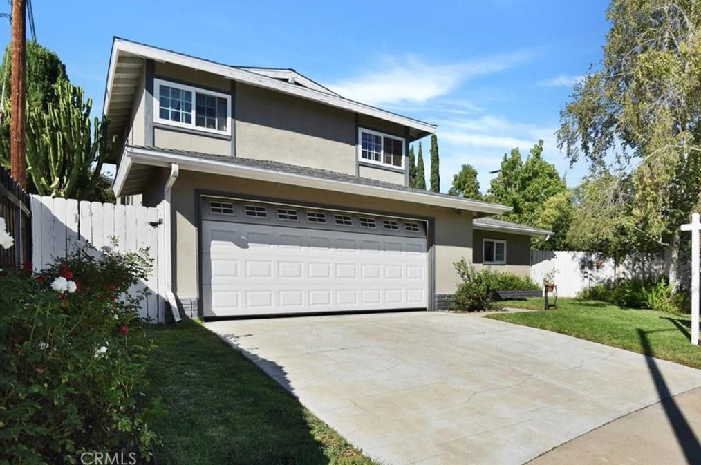 21429 Minnehaha St, Chatsworth, CA 91311-2245