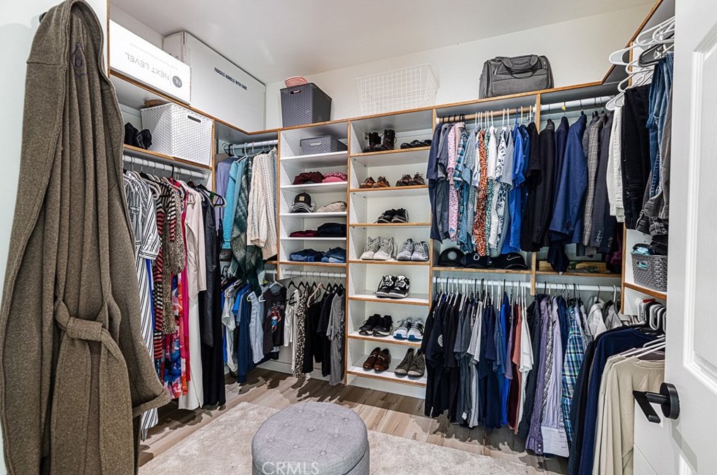 32904 Denver Springs Dr, Thousand Oaks CA  91361-5575 exterior