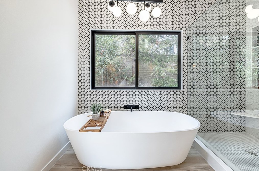 32904 Denver Springs Dr, Thousand Oaks CA  91361-5575 exterior