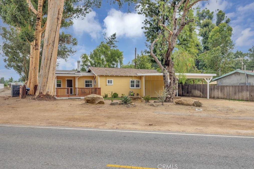 9954 Valley Circle Blvd, Chatsworth, CA 91311-2660