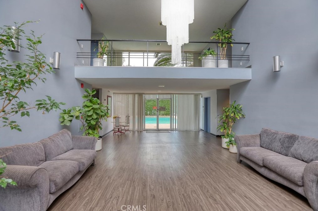 5411 Tyrone Ave #204, Van Nuys, CA 91401