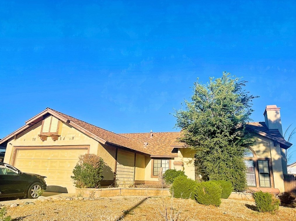 38216 42nd St, Palmdale, CA 93552-3049