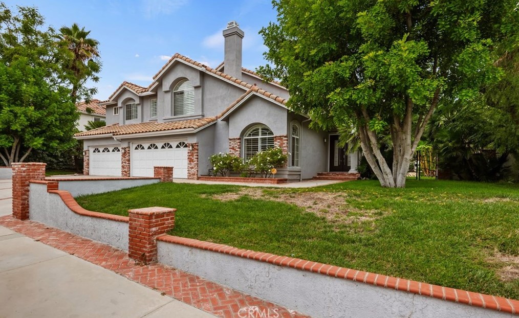 12620 Classics Dr, San Fernando, CA 91344