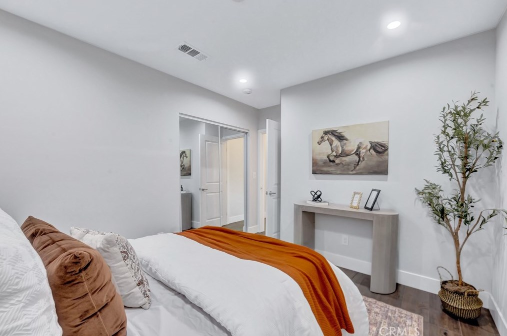 4344 59th Pl, Los Angeles CA  90043-3425 exterior