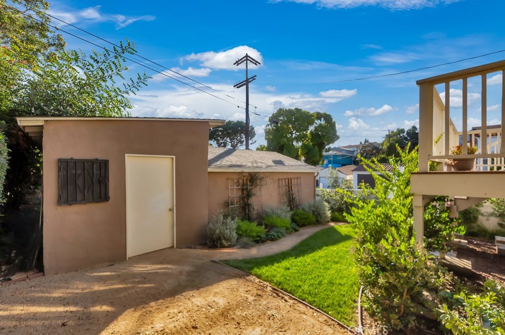 4344 59th Pl, Los Angeles CA  90043-3425 exterior