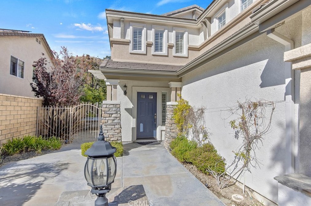 17781 Maplehurst Pl, Santa Clarita, CA 91387