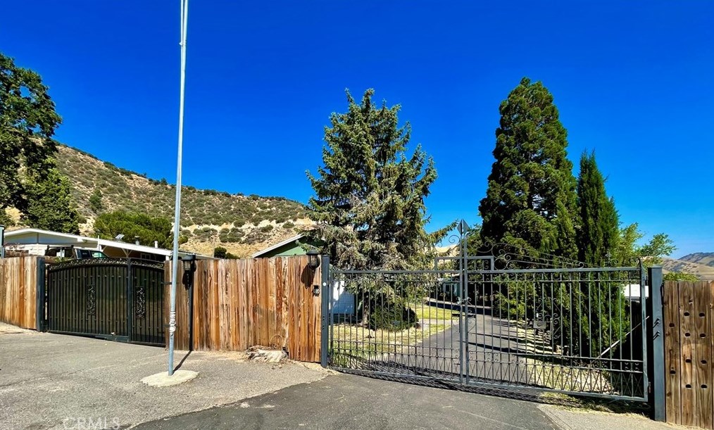 709 Canyon Dr, Gorman, CA 93243