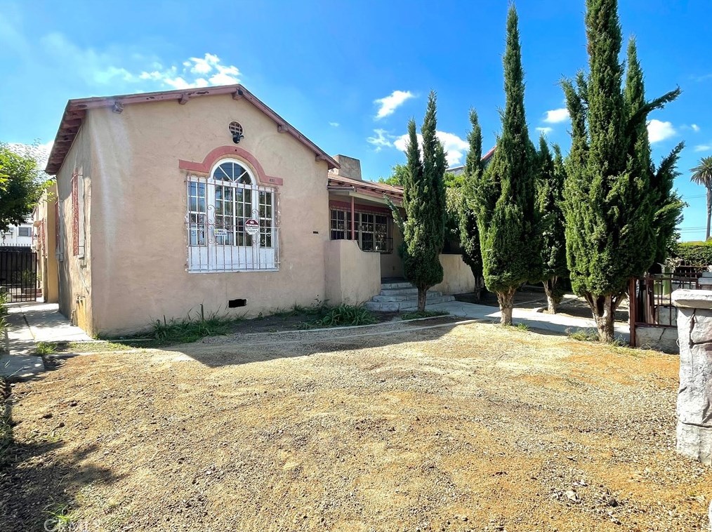 1844 71st St, Los Angeles, CA 90001-2217