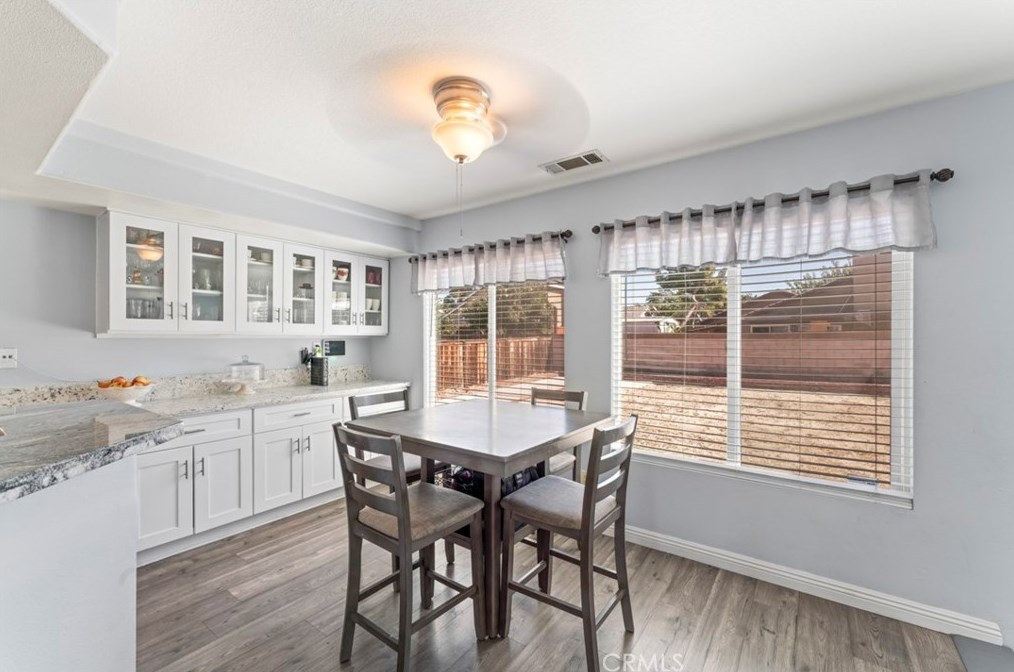 37502 Park Forest Ct, Palmdale CA  93552-4645 exterior
