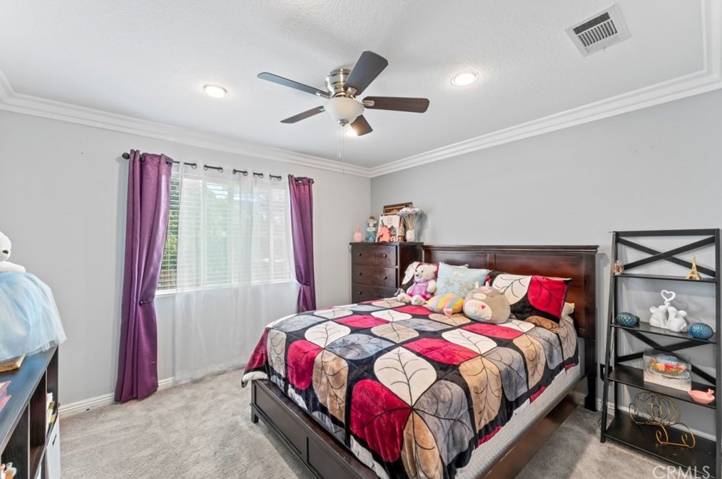 37502 Park Forest Ct, Palmdale CA  93552-4645 exterior