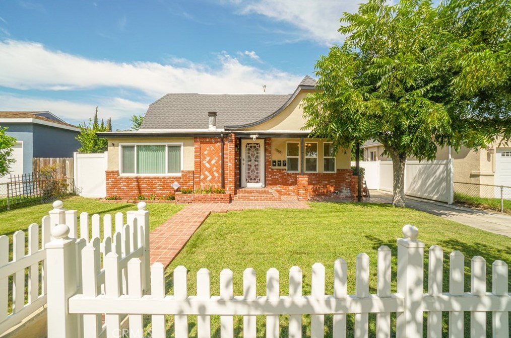 11511 Kittridge St, North Hollywood, CA 91606
