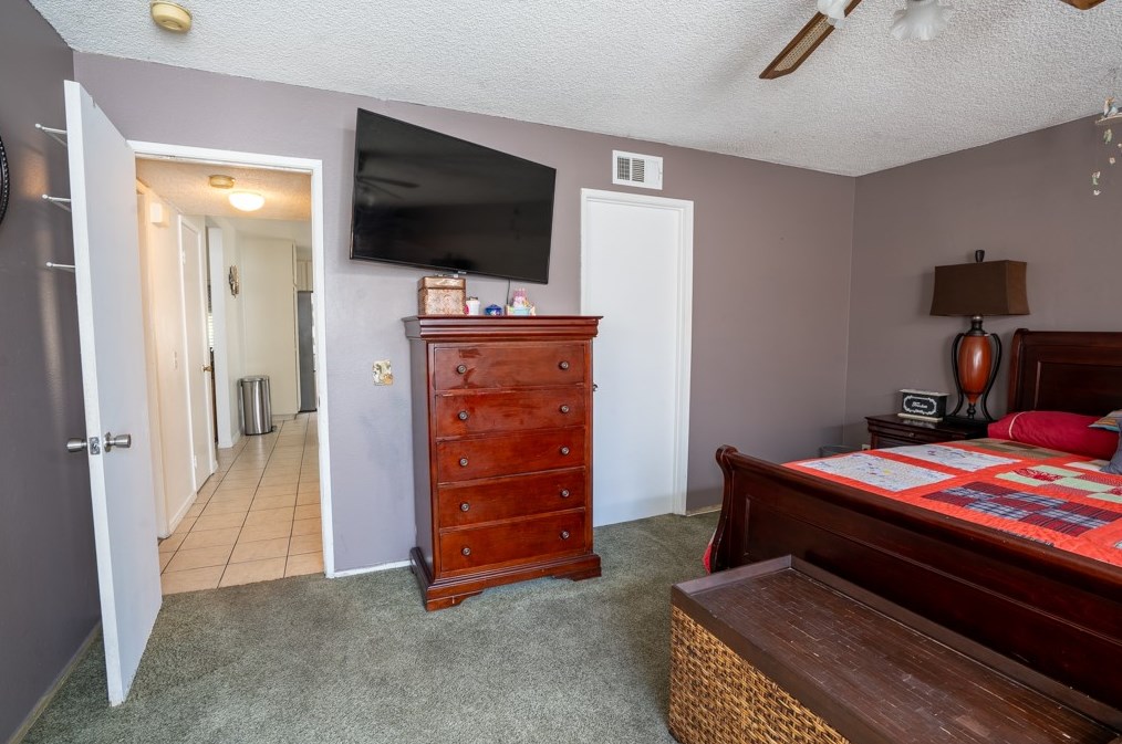 10724 De Haven Ave, Los Angeles CA  91331-2007 exterior