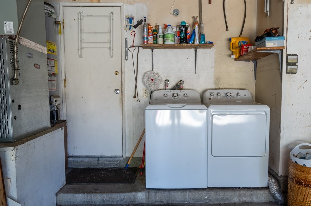 10724 De Haven Ave, Los Angeles CA  91331-2007 exterior