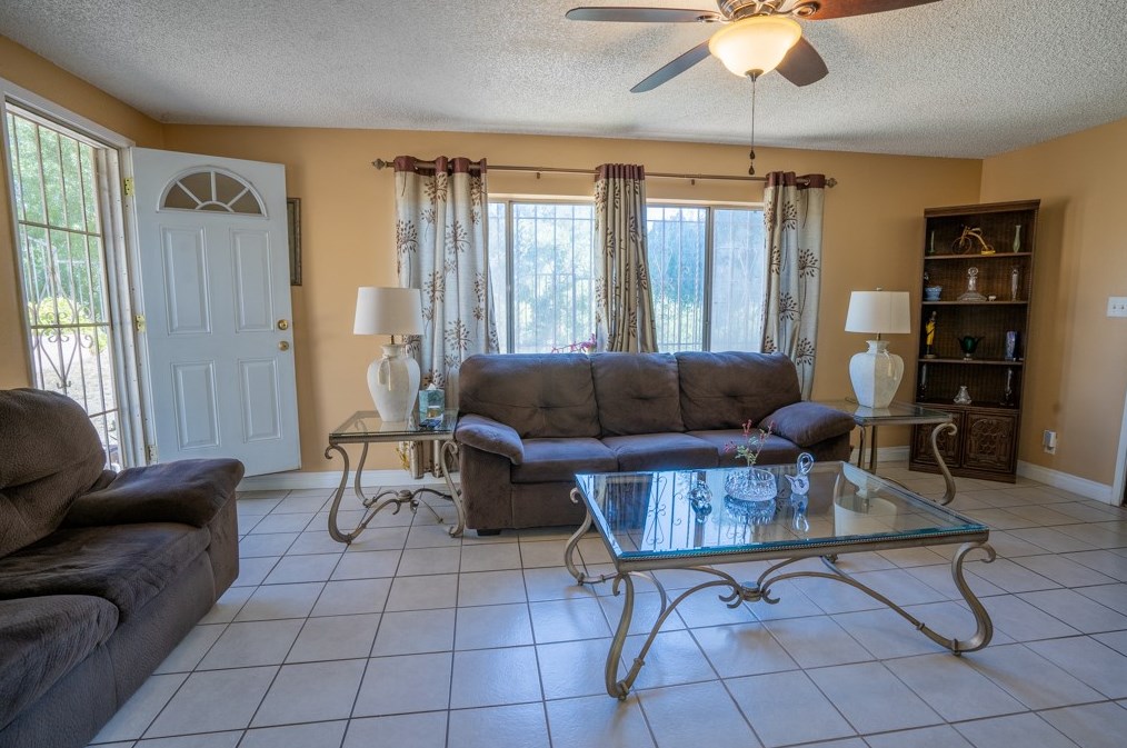 10724 De Haven Ave, Los Angeles CA  91331-2007 exterior