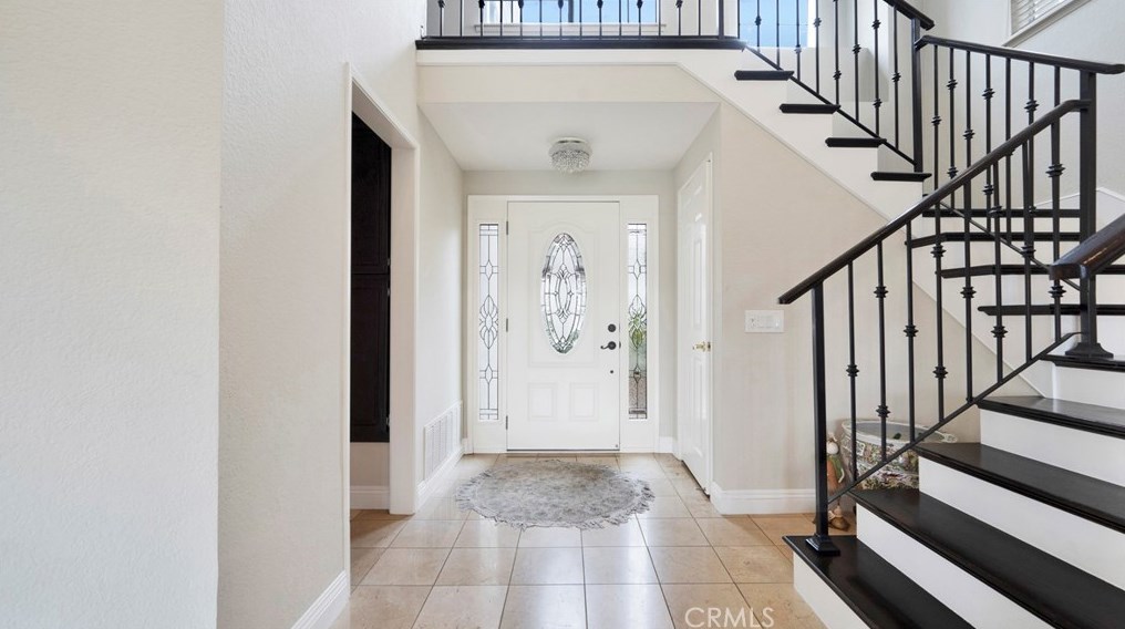 24633 Calle Ardilla, Calabasas, CA 91302