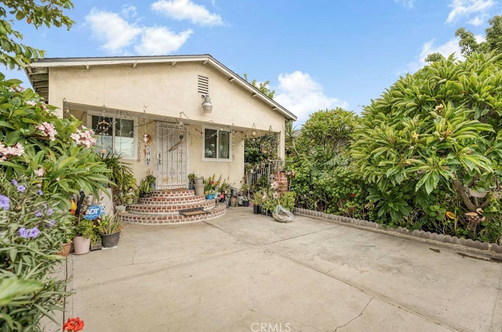 10608 Lou Dillon Ave, Los Angeles, CA 90002-3754