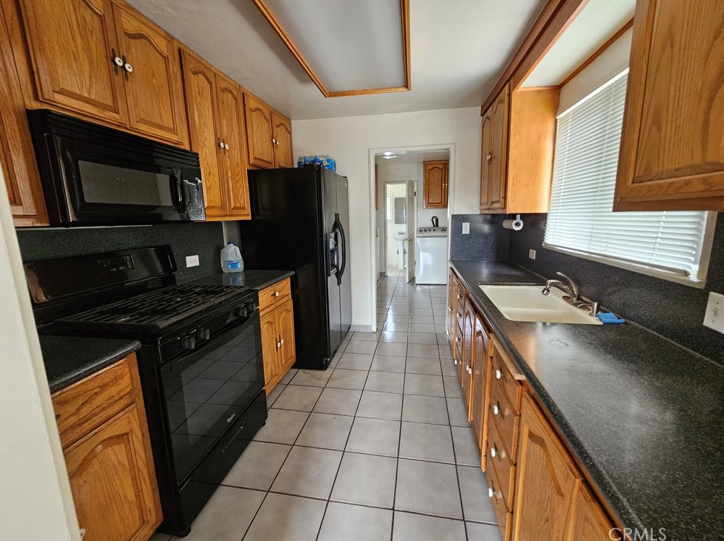3446 Cabrillo Blvd, Los Angeles CA  90066-1504 exterior