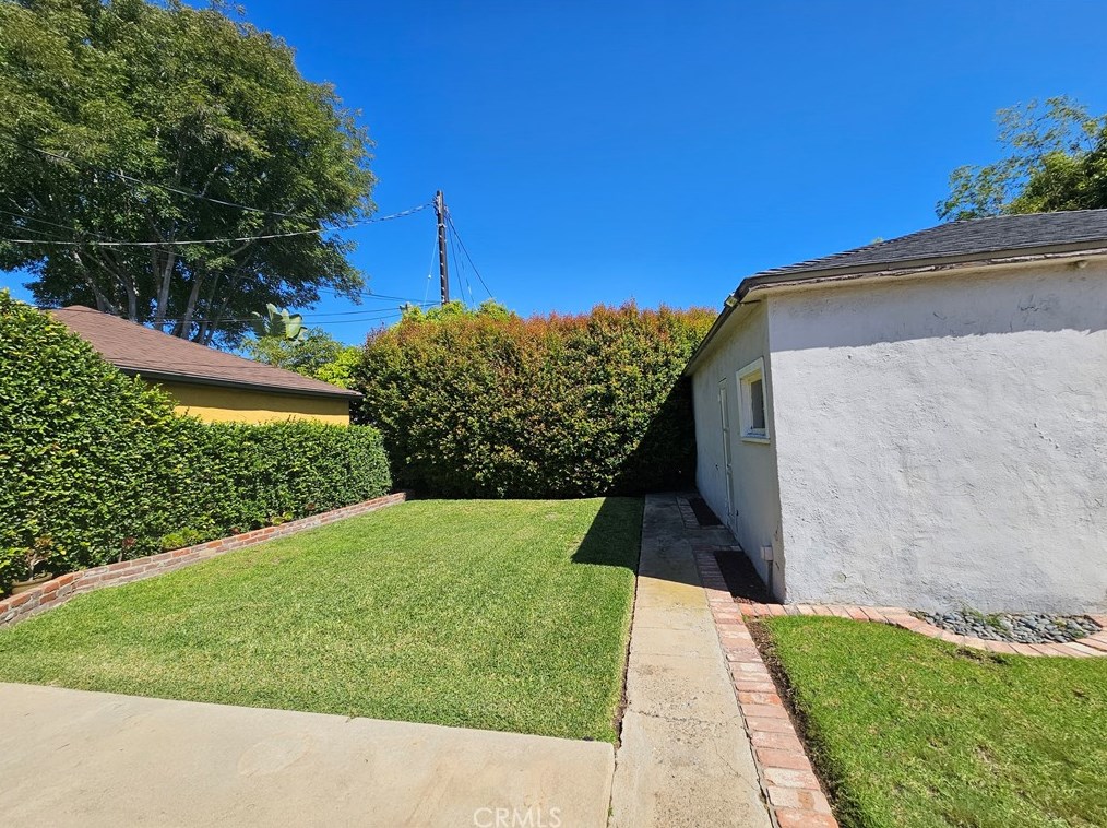 3446 Cabrillo Blvd, Los Angeles CA  90066-1504 exterior