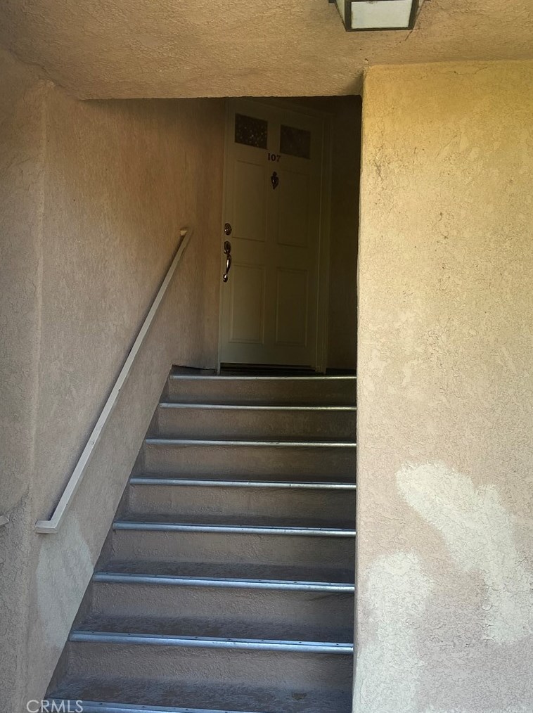 19863 Sandpiper Pl, Santa Clarita CA  91321-4327 exterior
