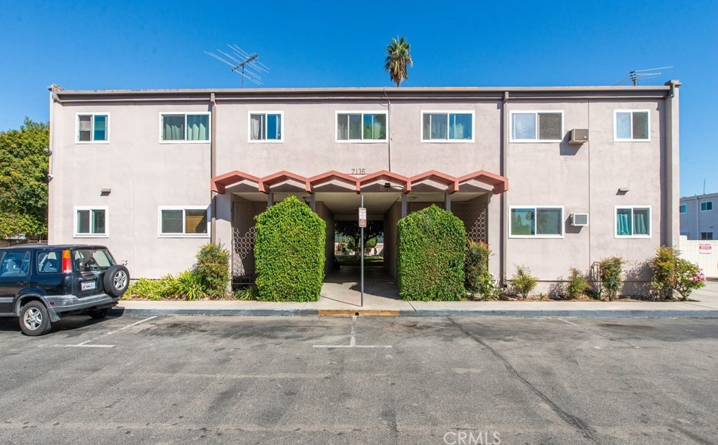7135 Coldwater Canyon #14, North Hollywood, CA 91605