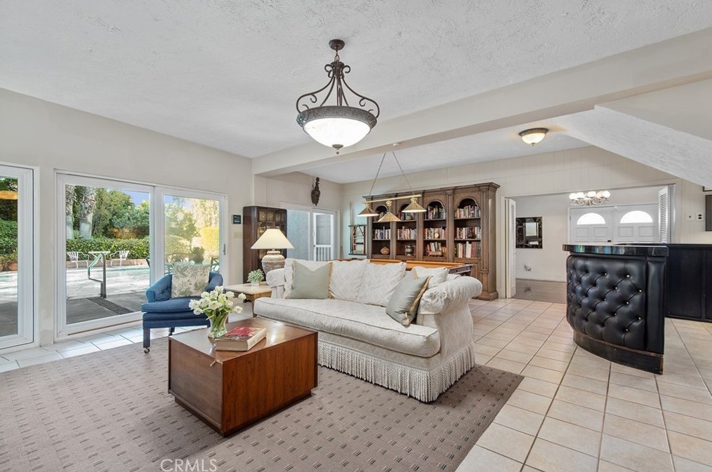 17811 Ridgeway Rd, San Fernando CA  91344-2134 exterior