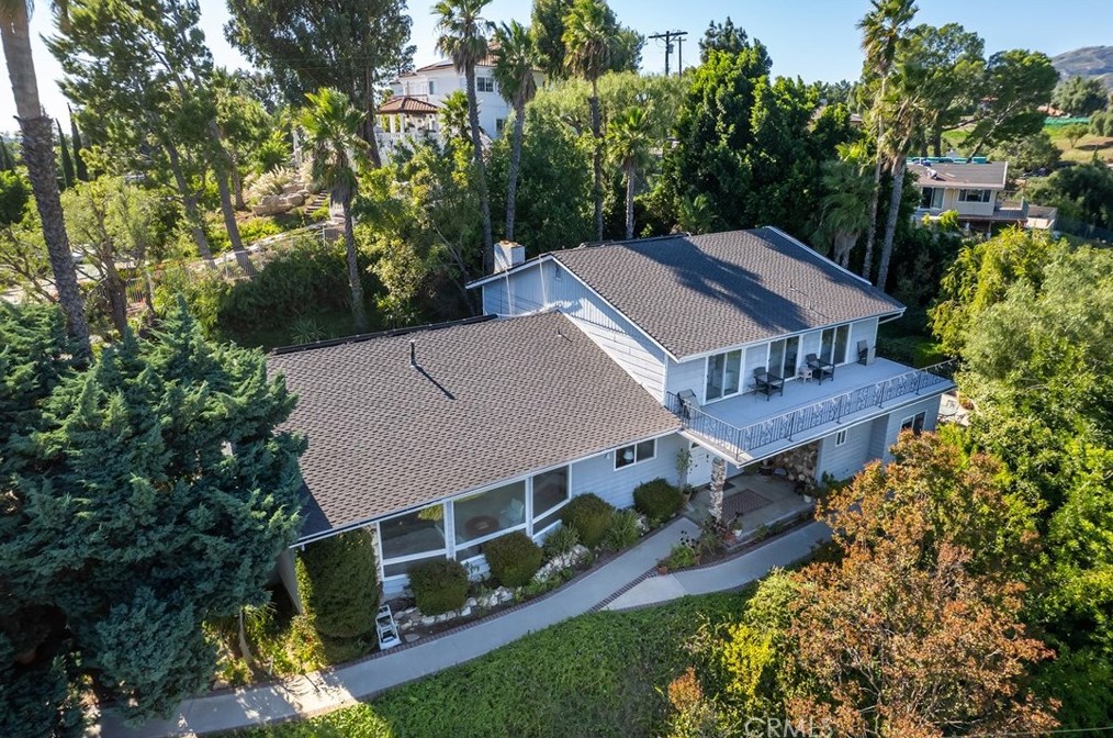 17811 Ridgeway Rd, San Fernando, CA 91344-2134