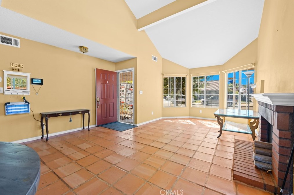 1847 Upper Ct, Palmdale, CA 93550-7342