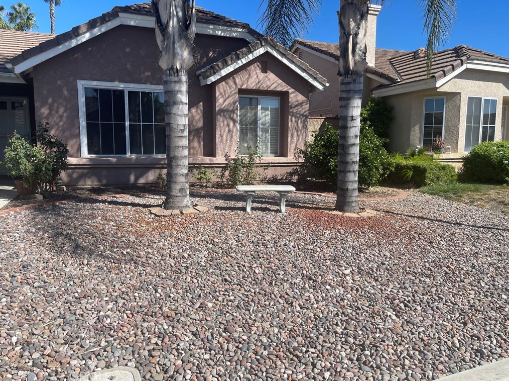 2250 Juneberry Ave, Hemet, CA 92545-6864