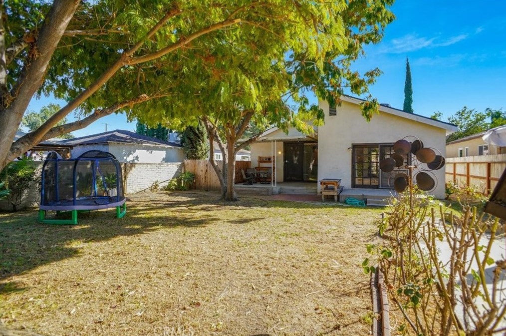 14723 Runnymede St, Van Nuys, CA 91405