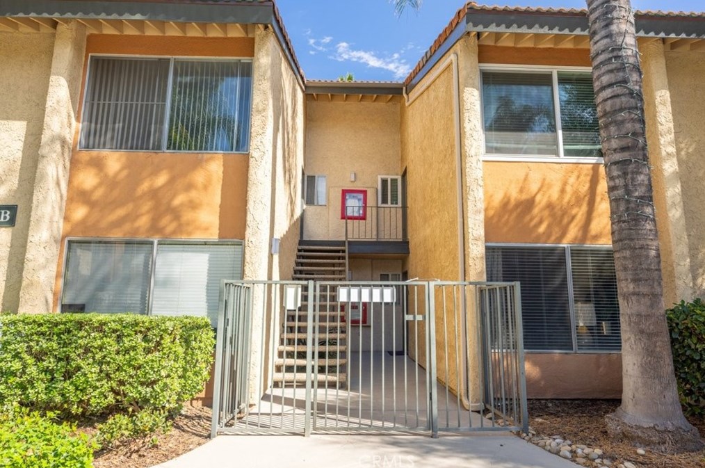 15425 Sherman Way #109, Van Nuys, CA 91406