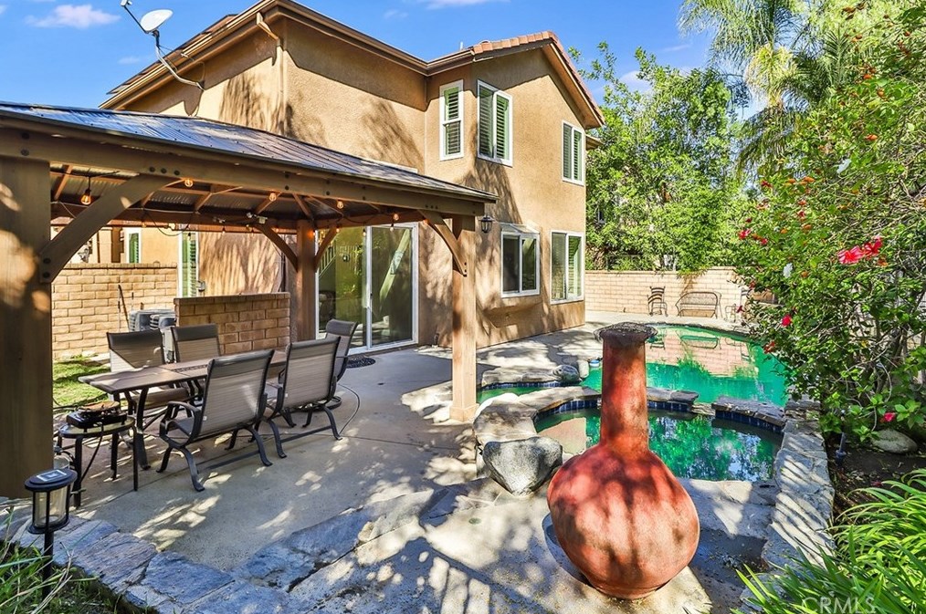 358 Anzio Way, Calabasas CA  91377-4851 exterior