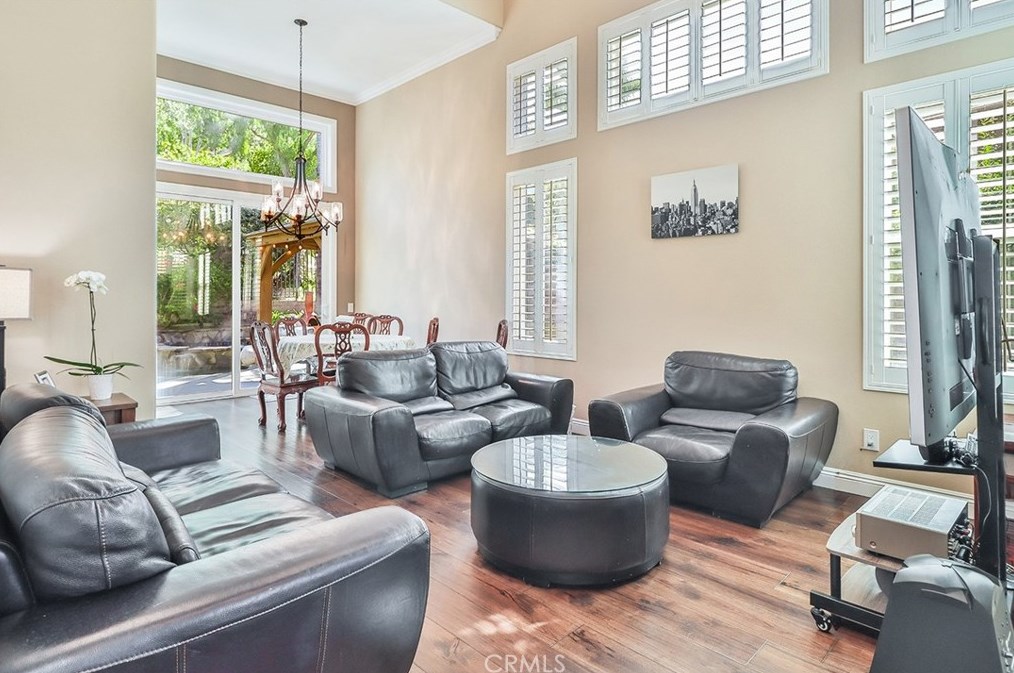 358 Anzio Way, Calabasas CA  91377-4851 exterior