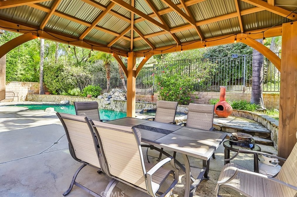 358 Anzio Way, Calabasas CA  91377-4851 exterior