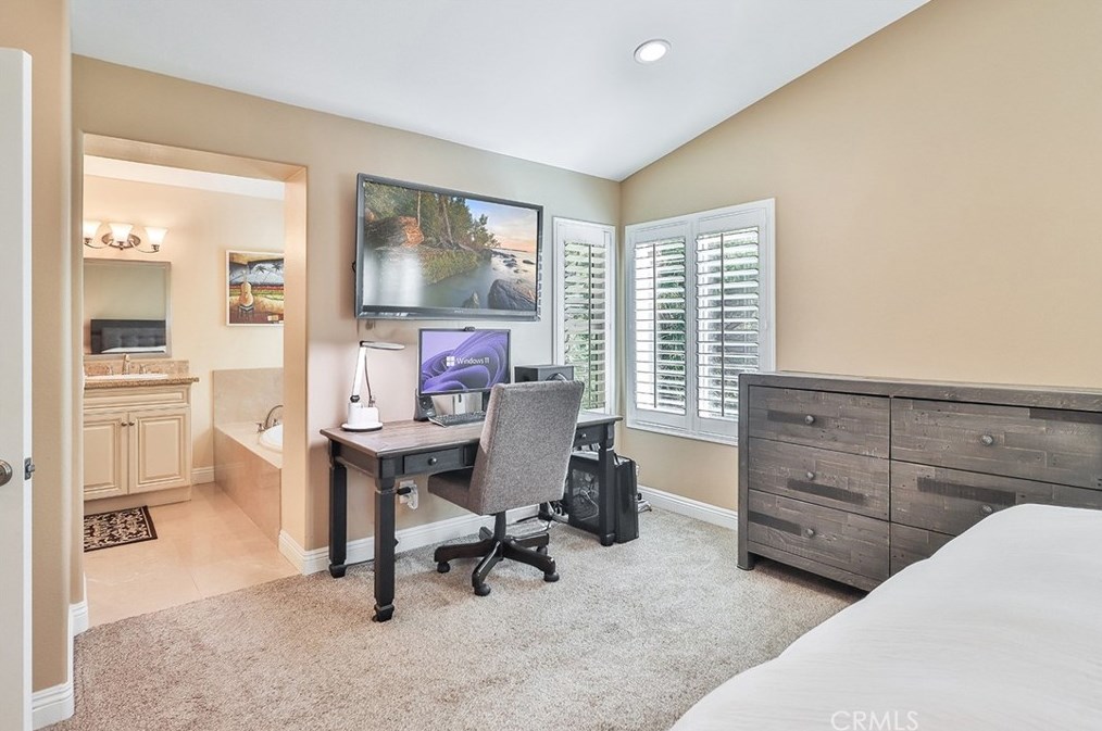 358 Anzio Way, Calabasas CA  91377-4851 exterior