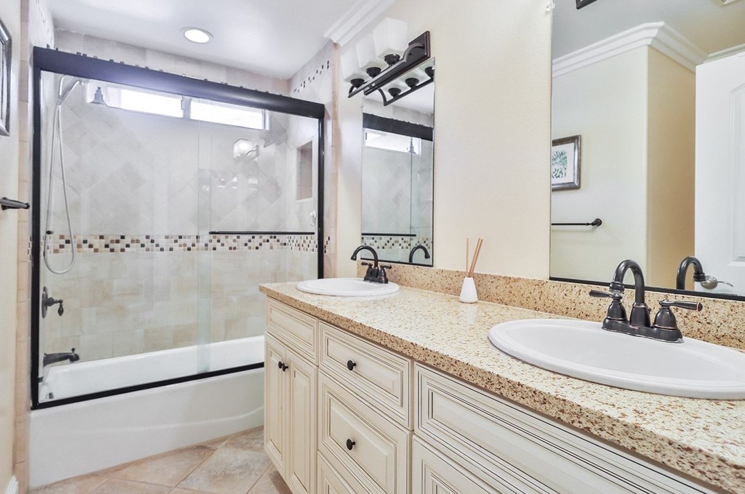 358 Anzio Way, Calabasas CA  91377-4851 exterior