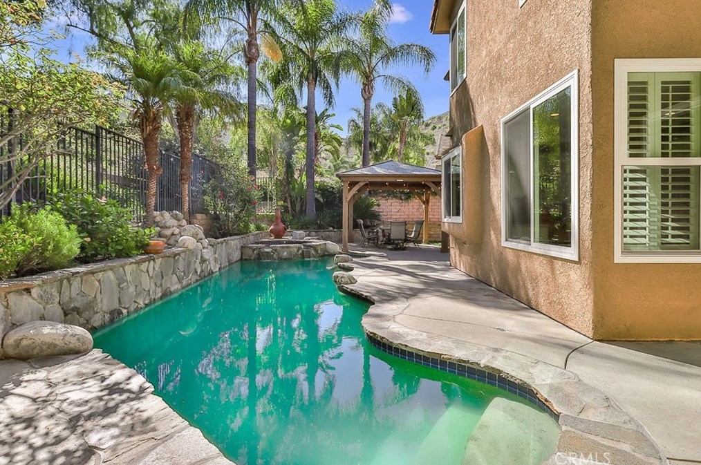 358 Anzio Way, Calabasas CA  91377-4851 exterior