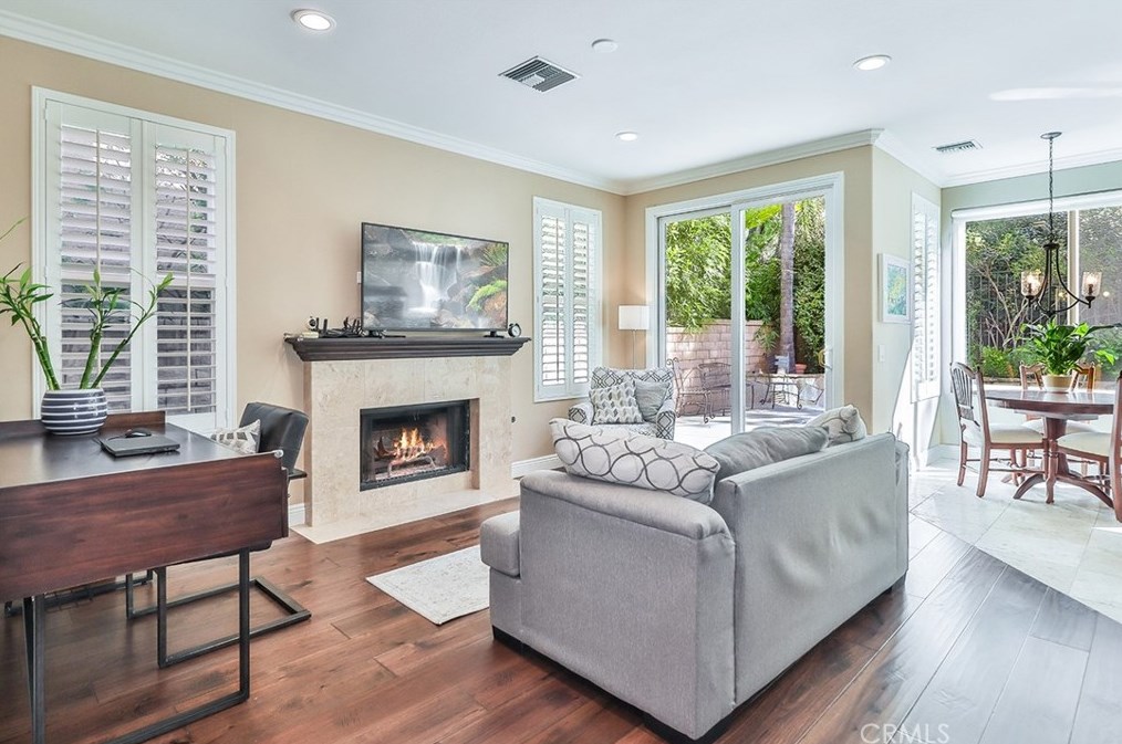 358 Anzio Way, Calabasas CA  91377-4851 exterior